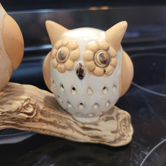 Ceramic Owls on a Branch - Picture 6 of 15